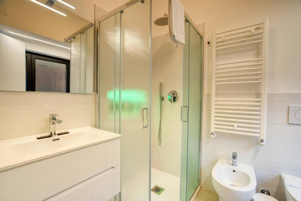Suzzani 273 - Interno A3 Milán